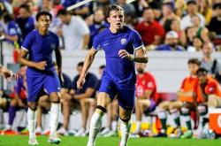 亿万28官方资讯-埃因霍温发布备战花絮，转会期绝杀压哨，英超任务艰巨，高层口径保持一致的简单介绍-亿万28官方资讯