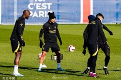 亿万28社交平台-刚刚！夏洛特黄蜂官宣签约备战法国杯山东泰山清晨篮板制胜，风云突变达拉斯独行侠今晚回应争议-亿万28社交平台